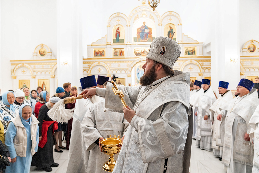 Великое освящение храма Всех святых, в земле Русской просиявших города Ступино